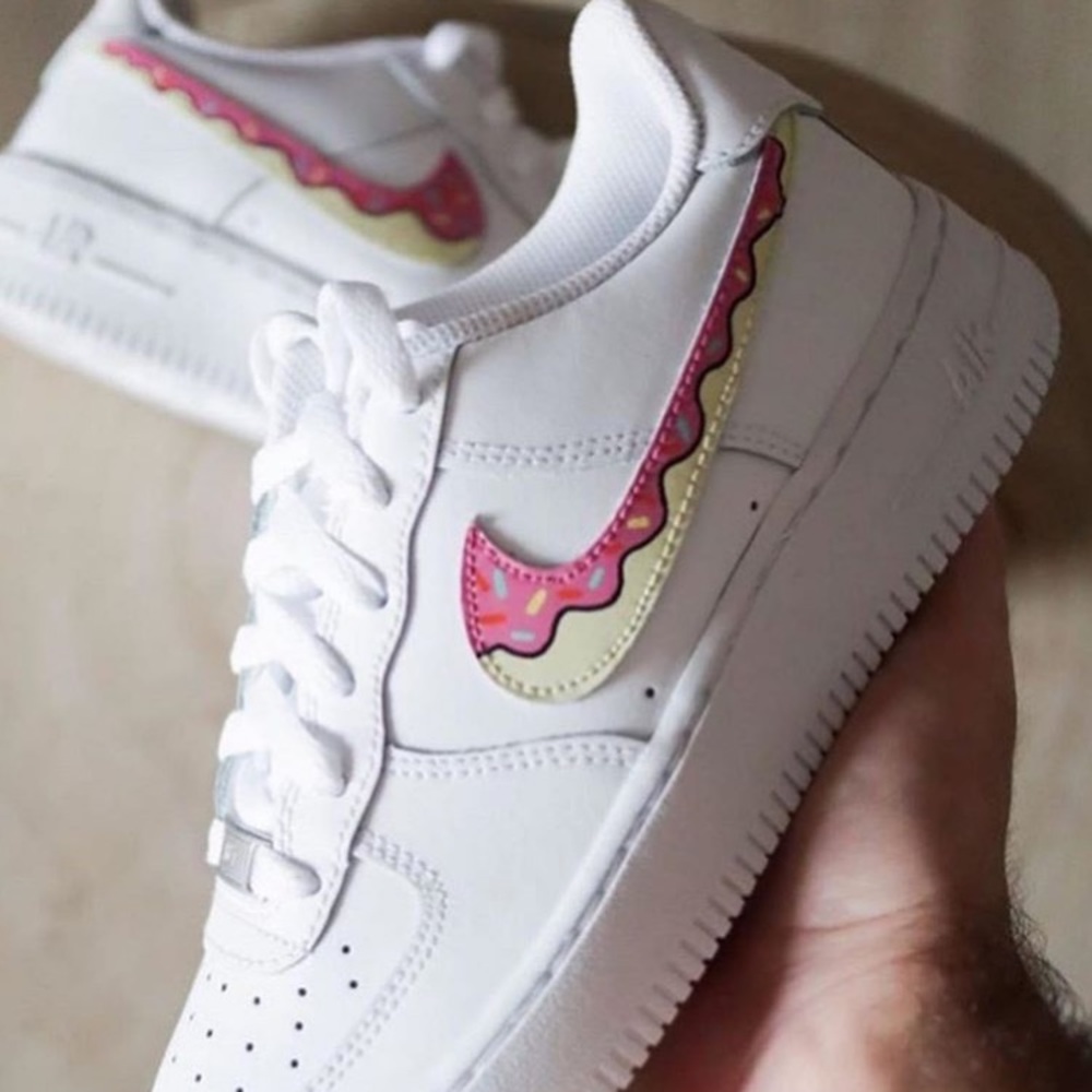 Donut swoosh Custom Air Force 1